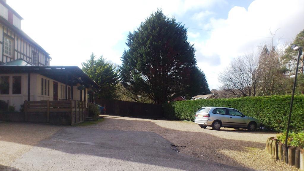 The Burley Inn Exterior photo